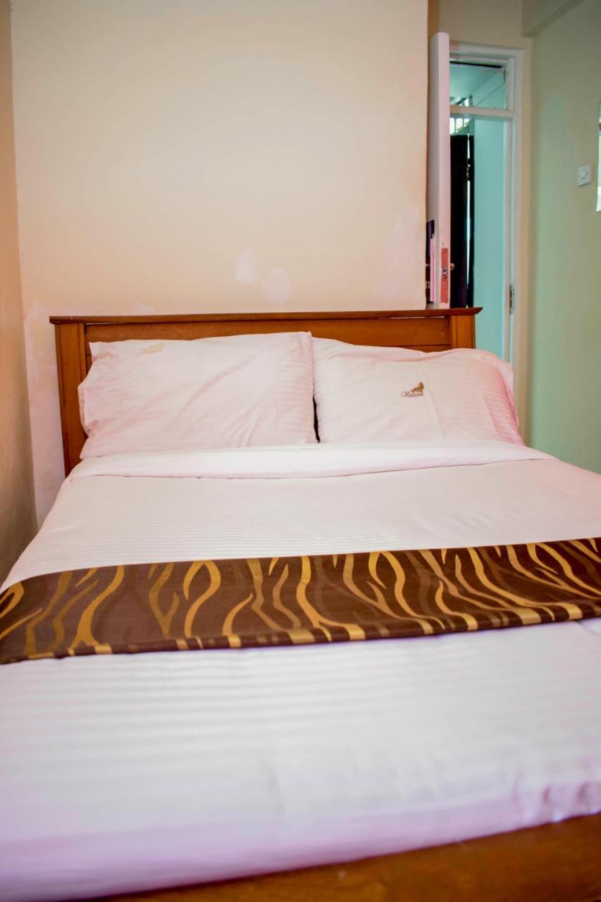 Simba Village Relax Inn 엘도레트 외부 사진